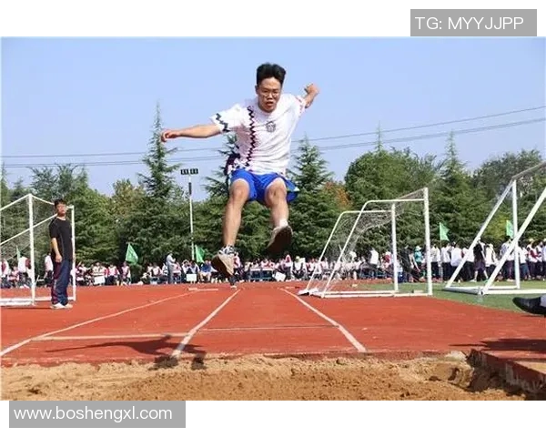 金堂三小足球明星展现青春风采助力校园体育发展新篇章